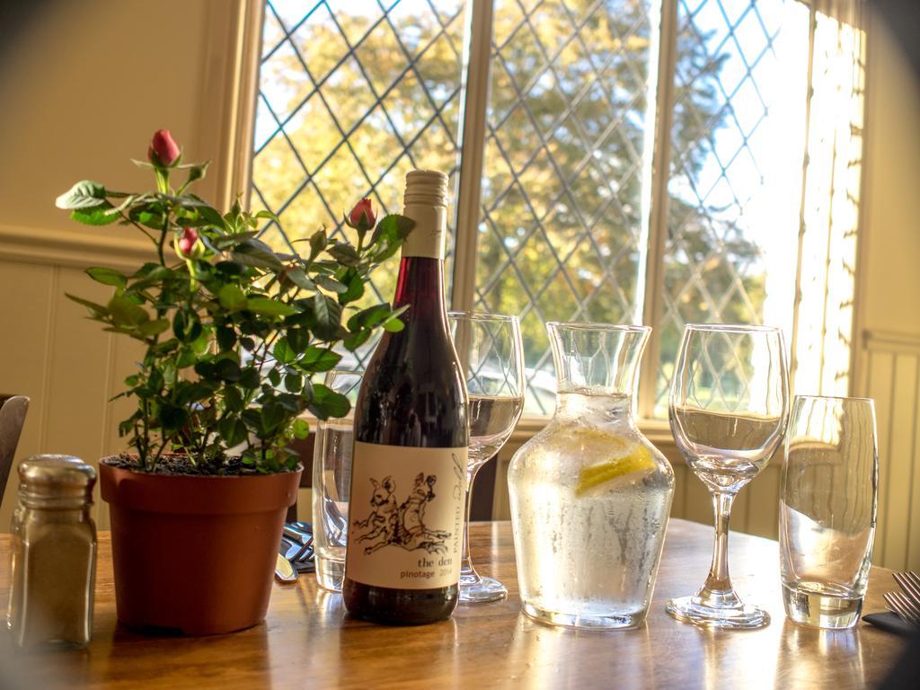 Bed & Breakfast The Black Horse 3*